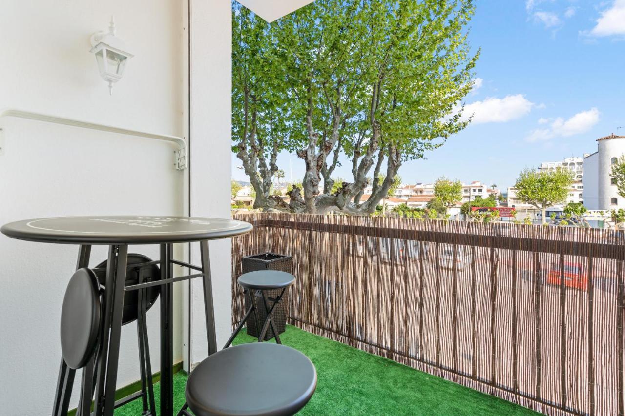 Welcs Apartamento 058 Emp En Puerto Con Terraza Castello  D'Empuries Eksteriør billede